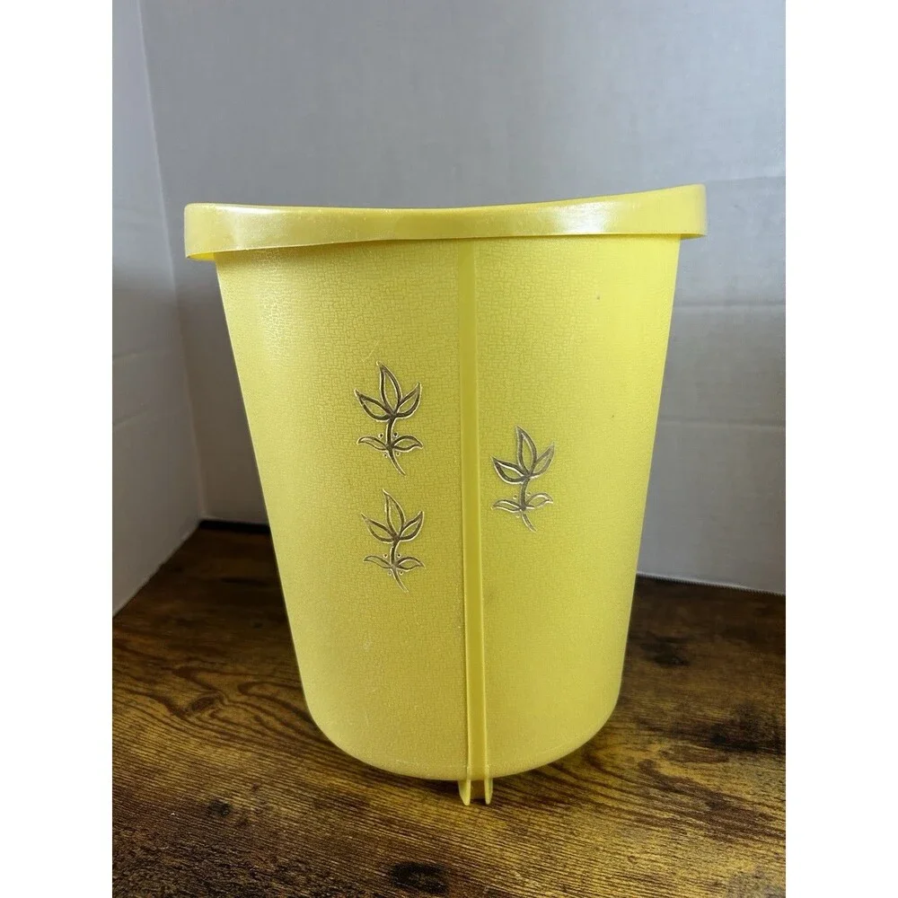 Vtg MCM Goldenrod Yellow Plastic Waste Basket Trash Can Floral 10in Round Accent